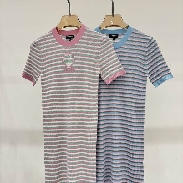Ikonisches Strickkleid