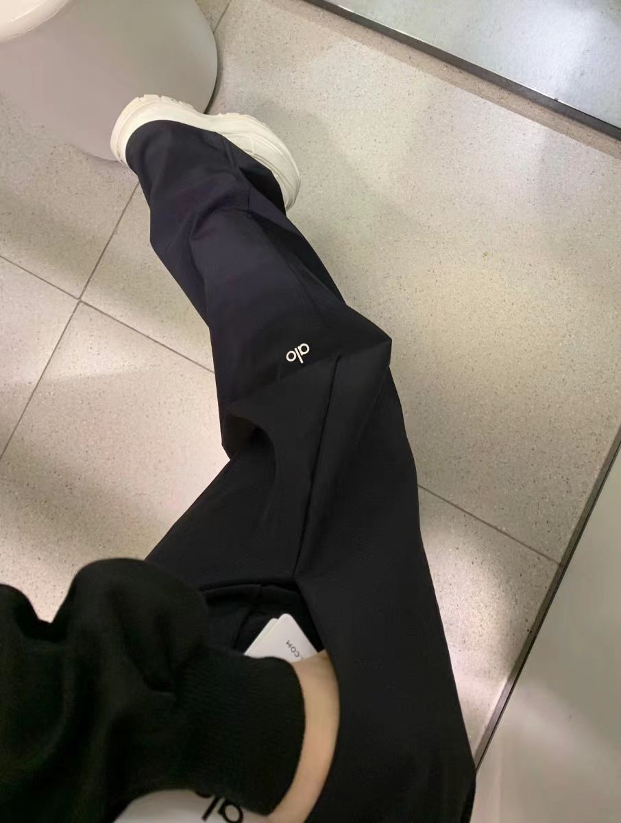 High-Waist Flow Weite Hose