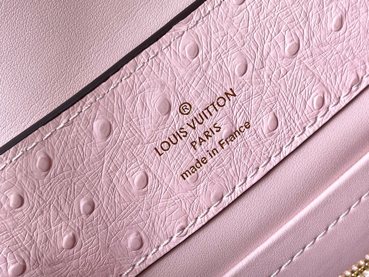 Capucines Trilogy Chain 3-in-1 Pink Ostrich Pearl