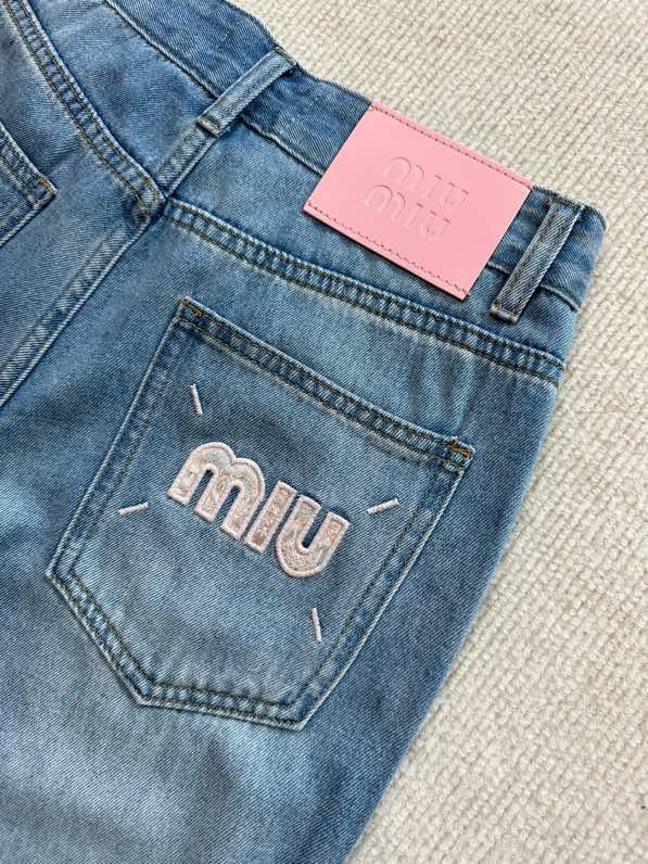 Wide-Leg-Jeans aus Denim MM