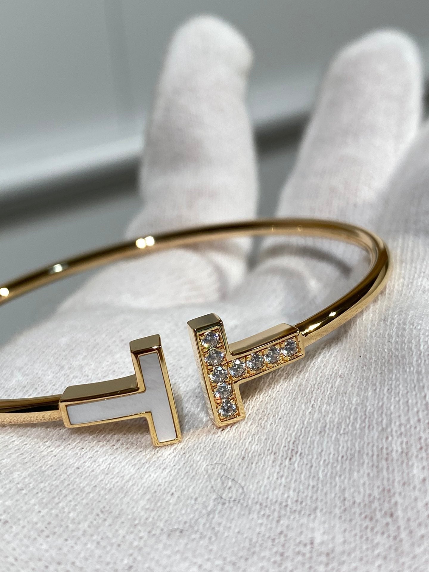 Doppel-T-Armband