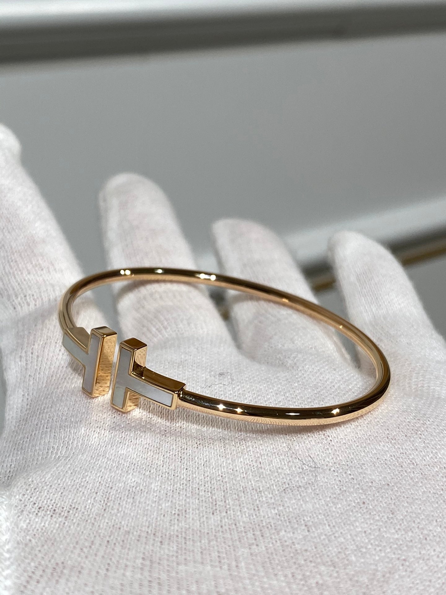 Doppel-T-Armband