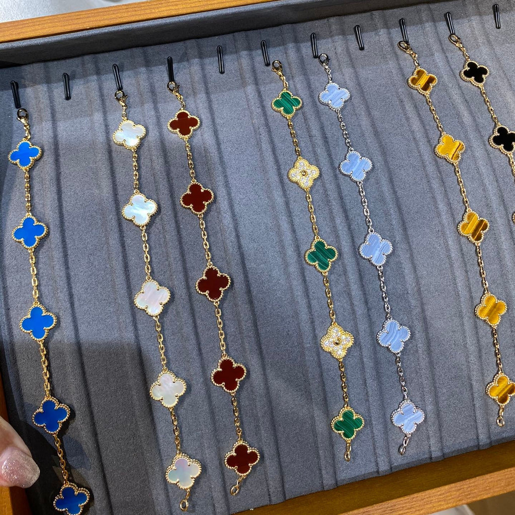 Pulsera de cinco colores