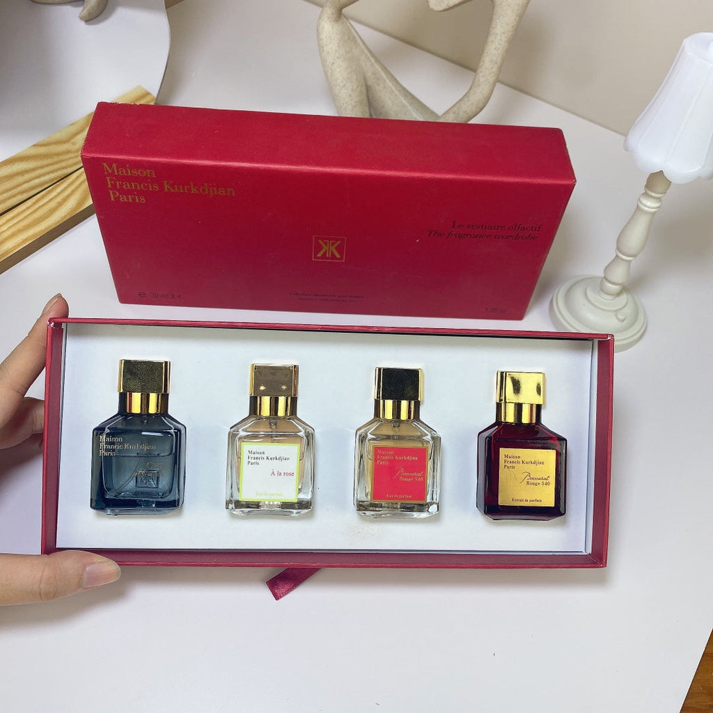 Set de Descubrimiento de Perfumes · 4 x 30 ml Spray