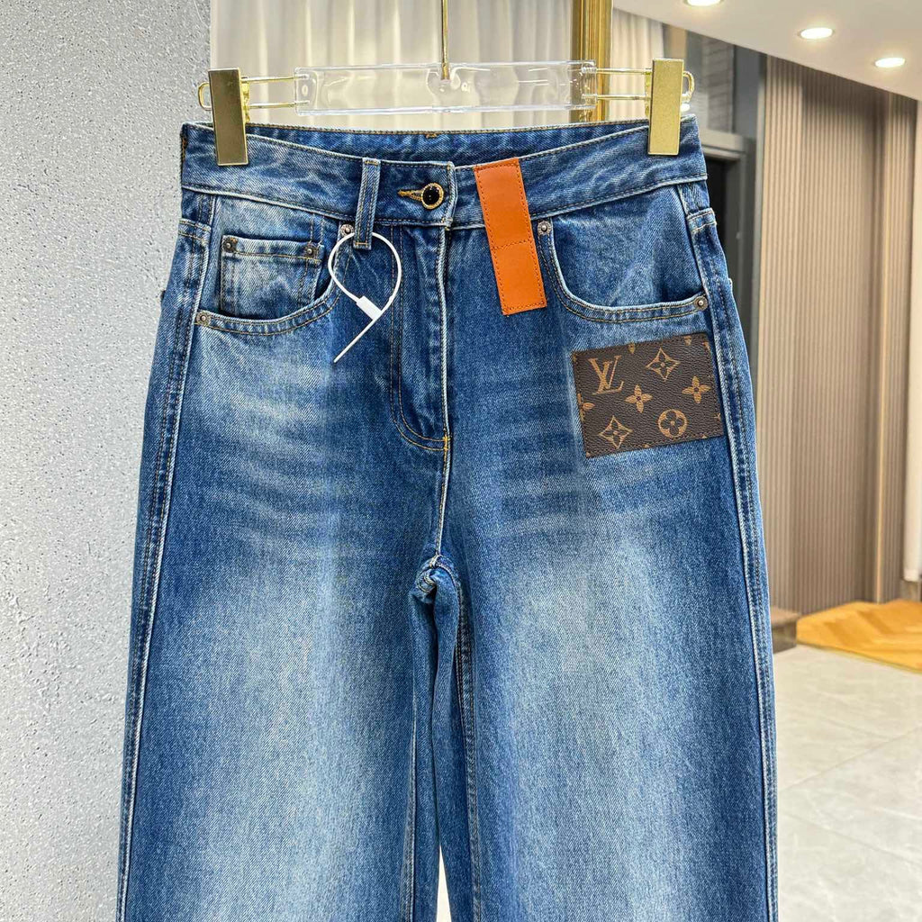 Straight Leg Jeans aus Denim mit Leder-Patch