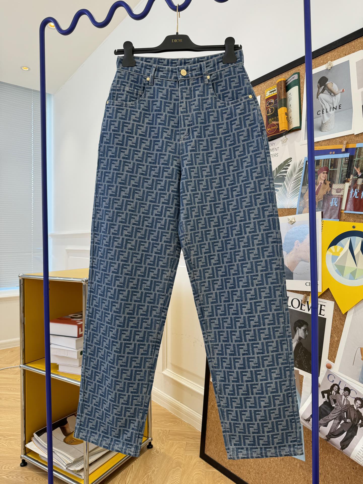 Monogramm-Muster Jeans