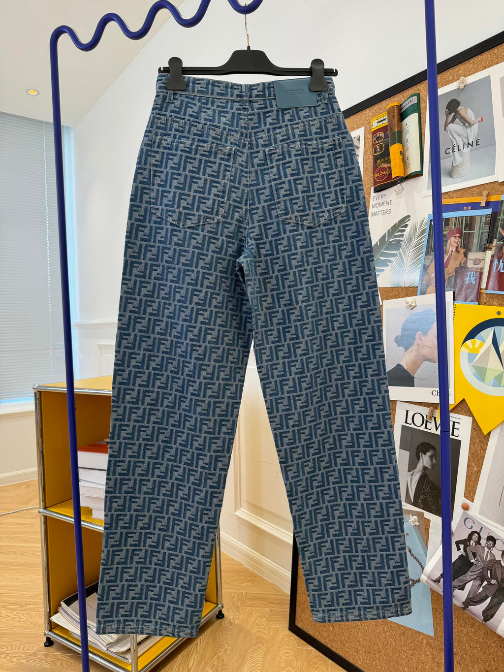 Monogramm-Muster Jeans